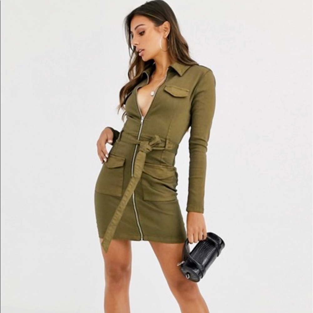 NWT Khaki stretch zippered utility dress